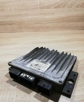 Renault Clio II Engine control unit/module ECU 8200212351