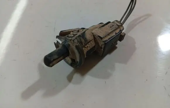 Renault Scenic I Front door sensor 7700427640A
