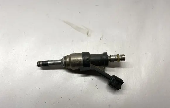 Chevrolet Camaro Fuel injector 12687709