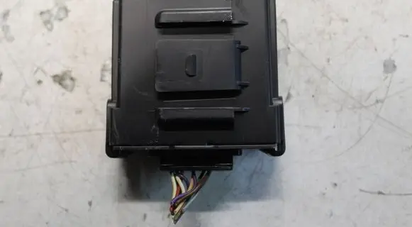Mercedes-Benz Citan II W420 Trunk lid opening control unit 284E73363R