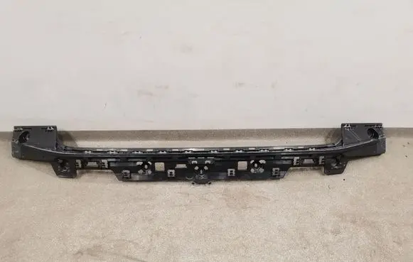 BMW iX Rear bumper mounting bracket 8737046