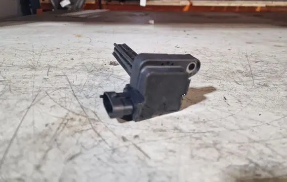 Cadillac BLS High voltage ignition coil 12787707