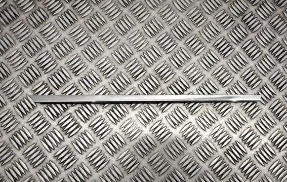 Mercedes-Benz ML W166 Front bumper upper radiator grill A1668881185