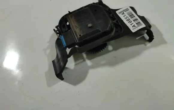 Volkswagen Polo IV 9N3 Air flap motor/actuator 309368201