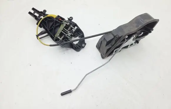 BMW X5 E70 Rear door lock 7318413