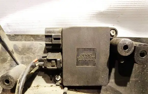 Mazda CX-7 Coolant fan relay 4993003400
