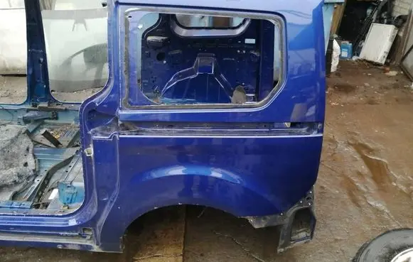 Ford Grand Tourneo Connect Rear quarter panel 