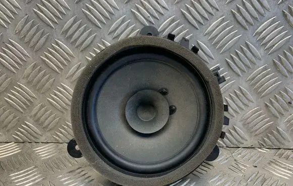 Volvo V50 Front door speaker 30657444