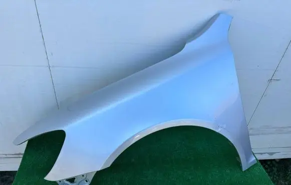 Skoda Octavia Mk2 (1Z) Fender