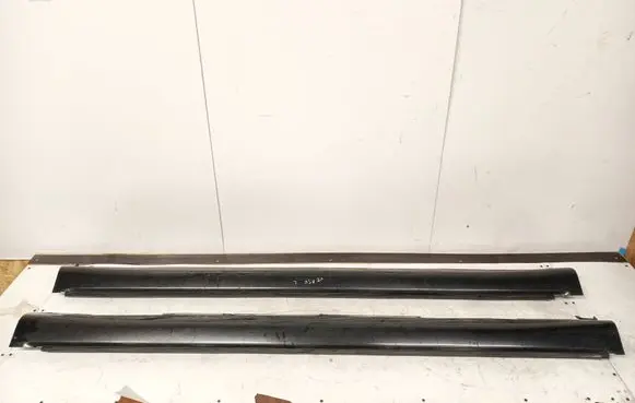Toyota Corolla Verso AR10 Sill 758510F010