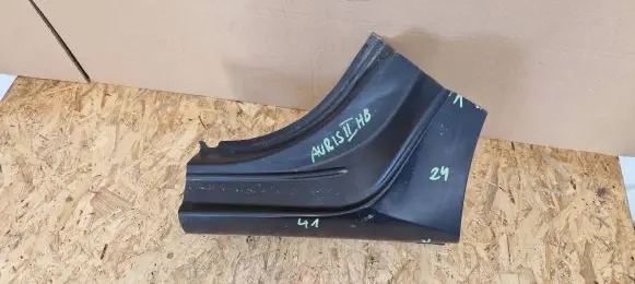 Toyota Auris E180 Other sill/pillar trim element proglewy