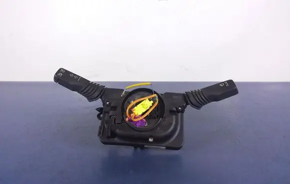 Opel Astra H Other switches/knobs/shifts 13198908XE