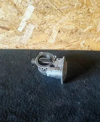 BMW X5 E70 Throttle valve 7804384