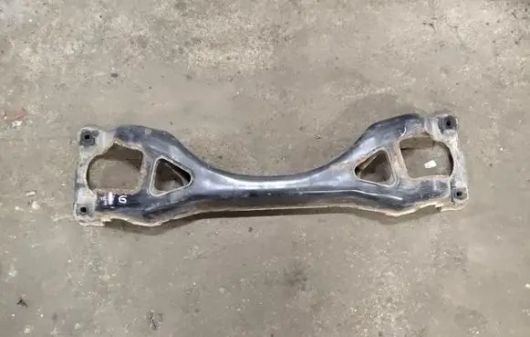 Porsche Cayenne (9PA) Rear subframe 