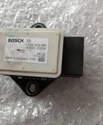 Nissan Qashqai ESP acceleration yaw rate sensor 0265005665