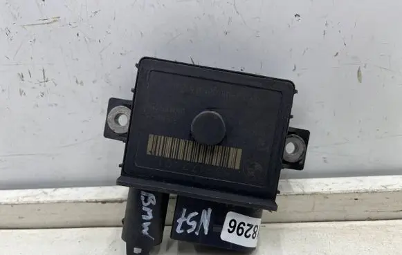 BMW X5 E70 Glow plug pre-heat relay 8591724