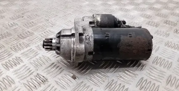 Volkswagen Golf VI Starter motor