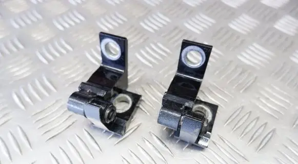 Rear door hinge set
