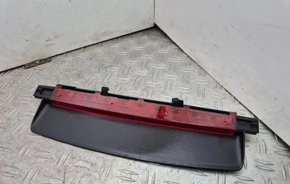 Audi A6 S6 C6 4F Third/center stoplight 4F5945097