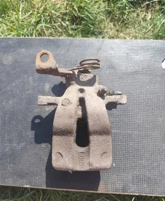 Alfa Romeo 147 Rear brake caliper