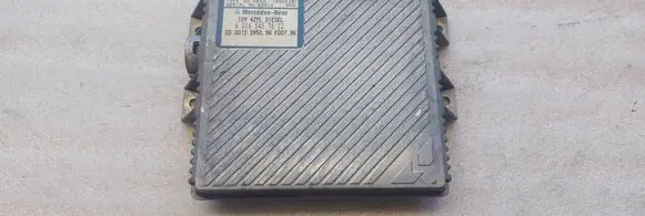 Mercedes-Benz E W210 Engine control unit/module A0165457632