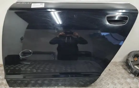 Audi A6 S6 C6 4F Rear door