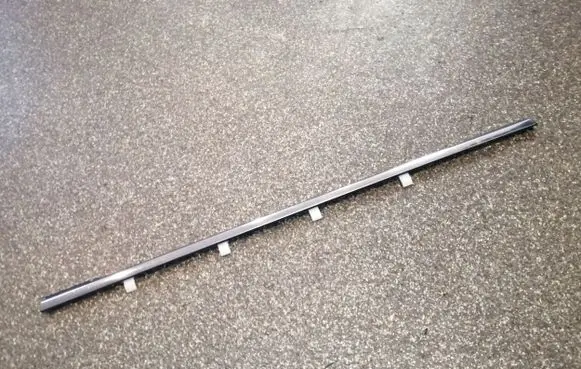 Opel Antara Rubber seal rear door window/glass
