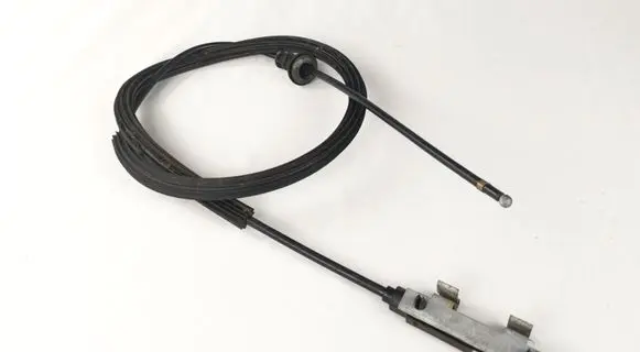 Volkswagen Golf V Engine bonnet/hood lock release cable 1K1823533A