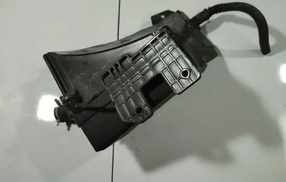 Subaru Outback Fuse box set MB7028003