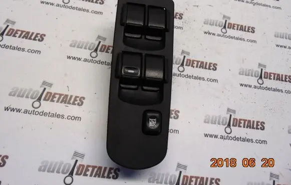 Mitsubishi Colt Electric window control switch 8608A178