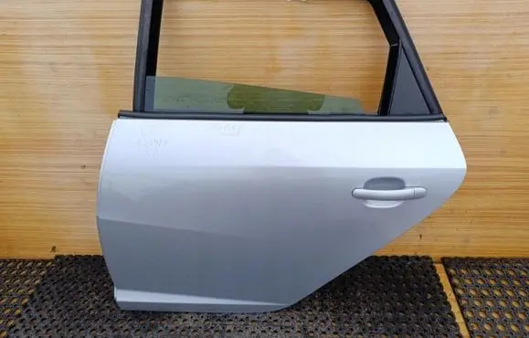 Seat Ibiza IV (6J,6P) Rear door