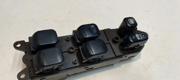 Lexus IS 200-300 Electric window control switch 8404053020