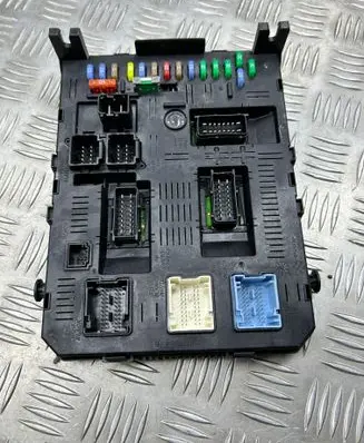 Peugeot 307 Comfort/convenience module 9660105680 01100405 BSI2084H020