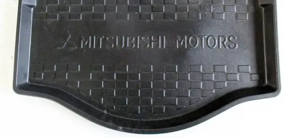 Mitsubishi Space Star Trunk/boot floor carpet liner 