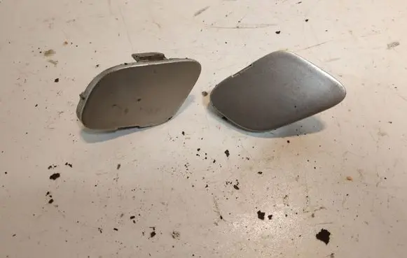 Toyota Previa (XR30, XR40) II Front tow hook cap/cover 5212828050