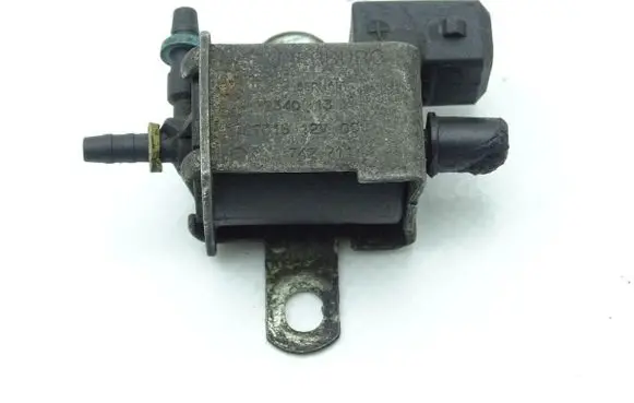 Land Rover Range Rover L322 Valve vacuum 1742711