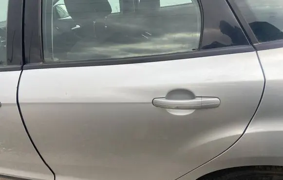 Ford Focus Rear door 