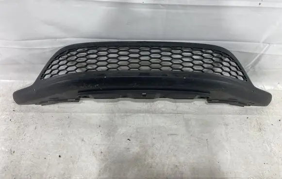 Honda Civic Front bumper upper radiator grill 71102SMGAZZ00