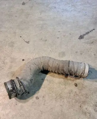 Audi Q7 4L Intercooler hose/pipe