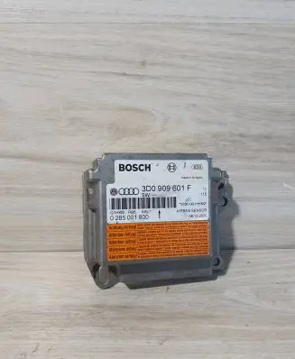 Volkswagen Touareg I Airbag control unit/module 3D0909601F 0285001800