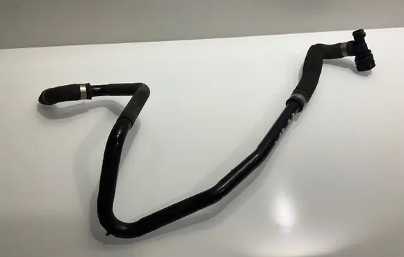 Mercedes-Benz E W212 Engine coolant pipe/hose A2125010024 YAP4500710 62561211518