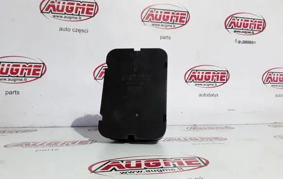 BMW 1 E81 E87 Quarter panel pressure vent 64226905748