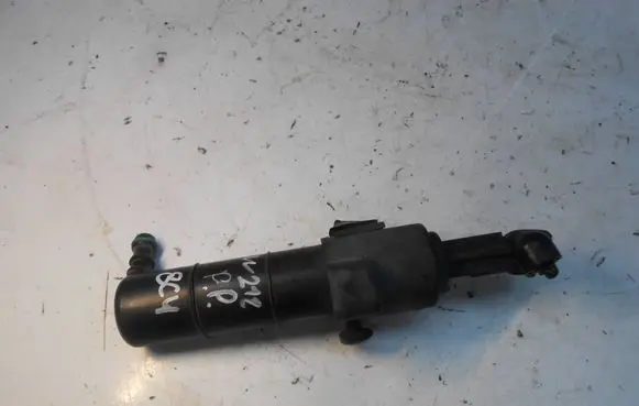 Mercedes-Benz E W212 Headlight washer spray nozzle A2128600047
