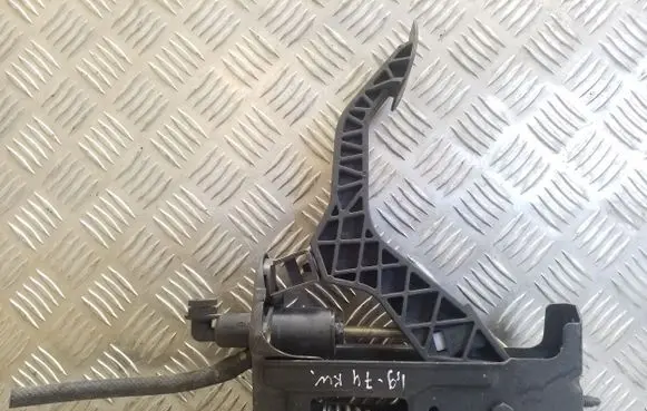 Volkswagen Bora Clutch pedal 
