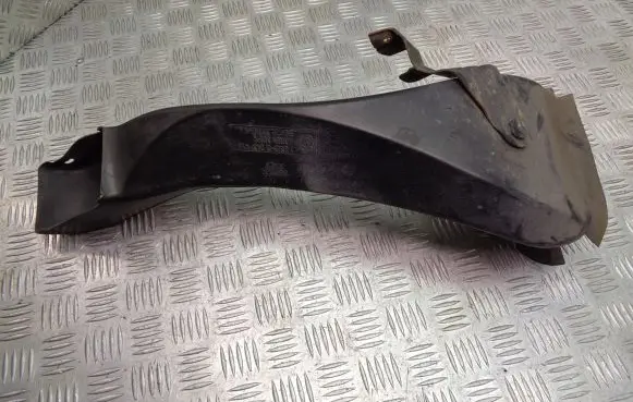 BMW 5 E39 Breather hose/pipe 