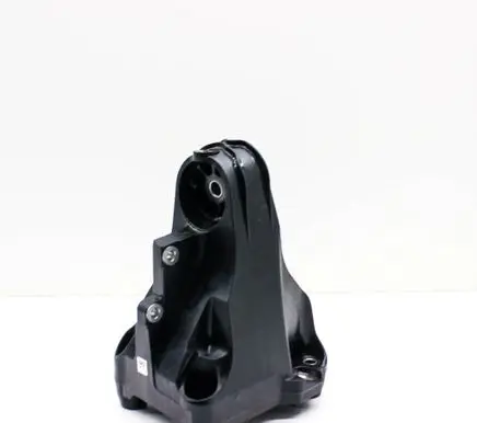 Mercedes-Benz C W205 Engine mounting bracket A2642200200