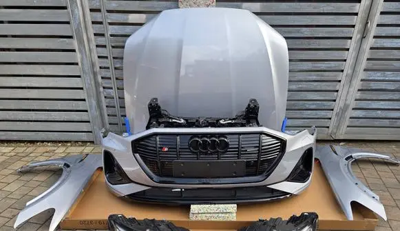 Audi e-tron Front piece kit LZ7G