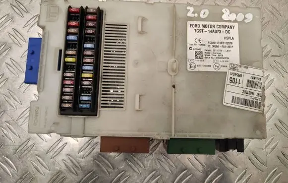 Ford Mondeo MK IV Fuse module 7G9T14A073DC 28110779 LTQF01125TP