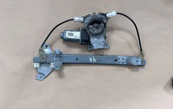Nissan Qashqai Rear door window regulator with motor 402191A