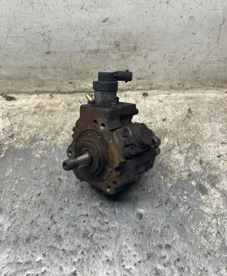 Renault Scenic II - Grand scenic II Fuel injection high pressure pump 8200561664 0445010148